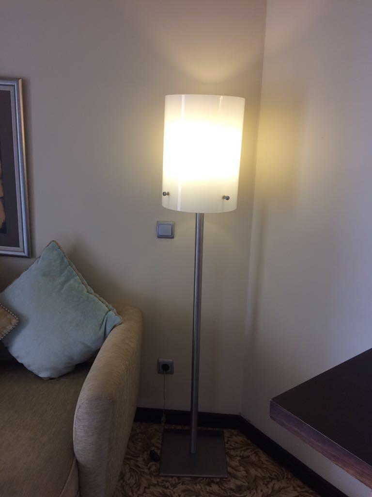 Lambader krom ve cam