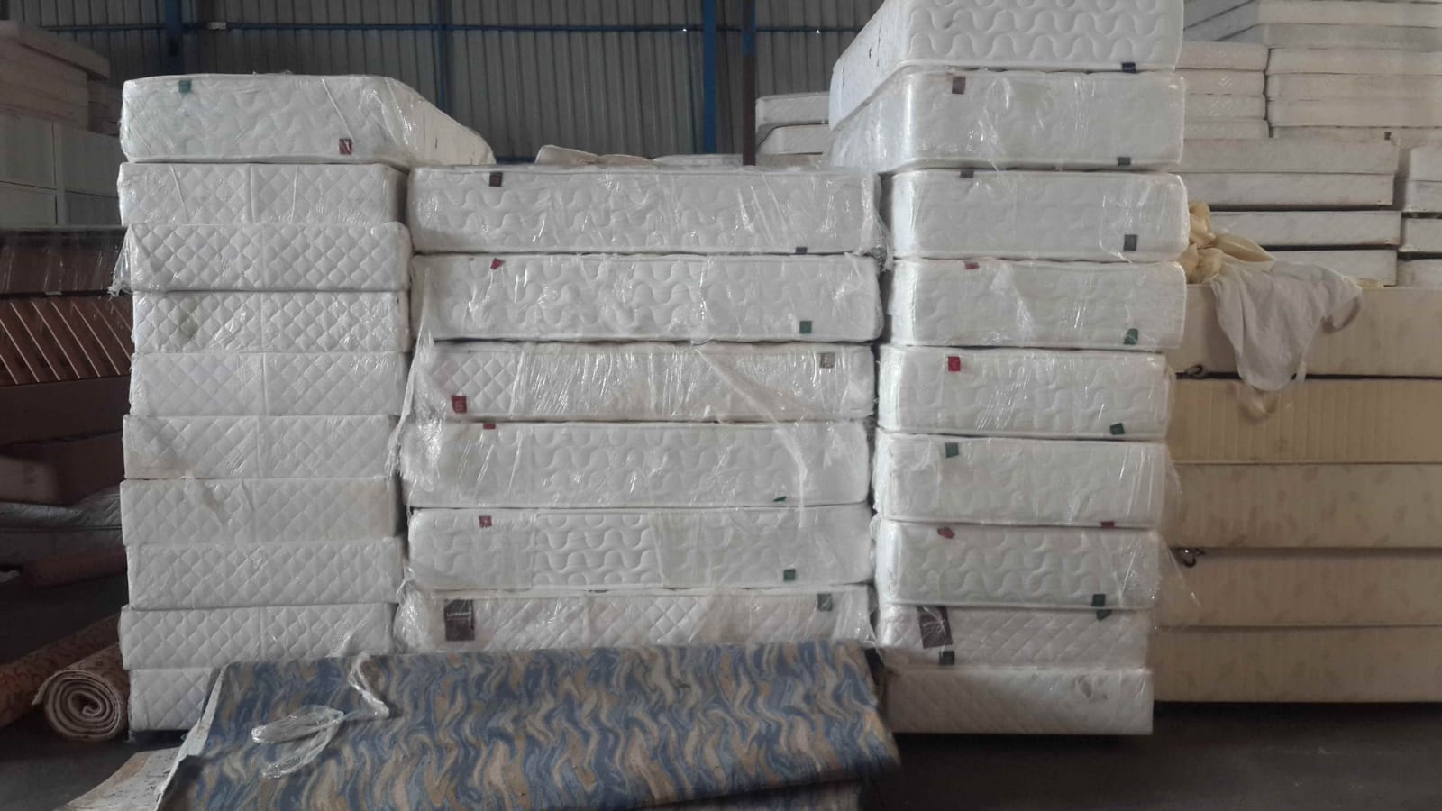 Yatsan Otel yatakları